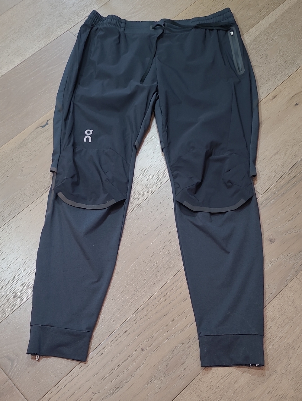 On Running On Run Pants Men's sz XL Black Joggers Activewear